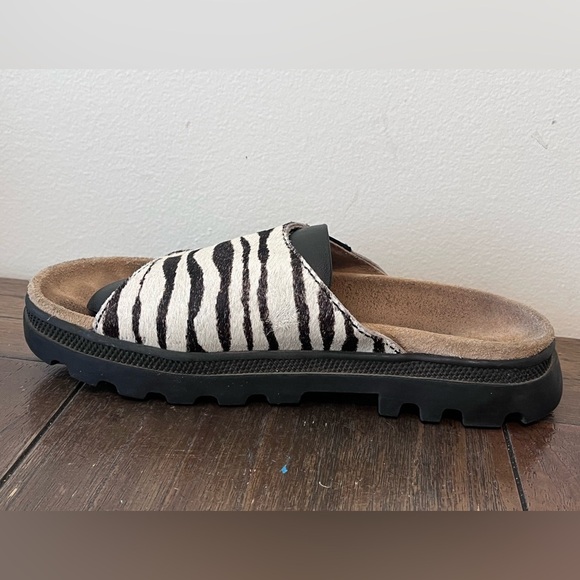 Palladium Zebra Slides Womens size 7 - Picture 4 of 10